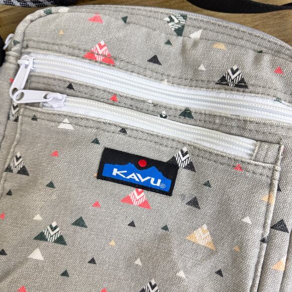 Kavu Wallop Crossbody Bag Purse Grey Multi Canvas Geometric Zip Pockets Rope - Picture 4 of 7